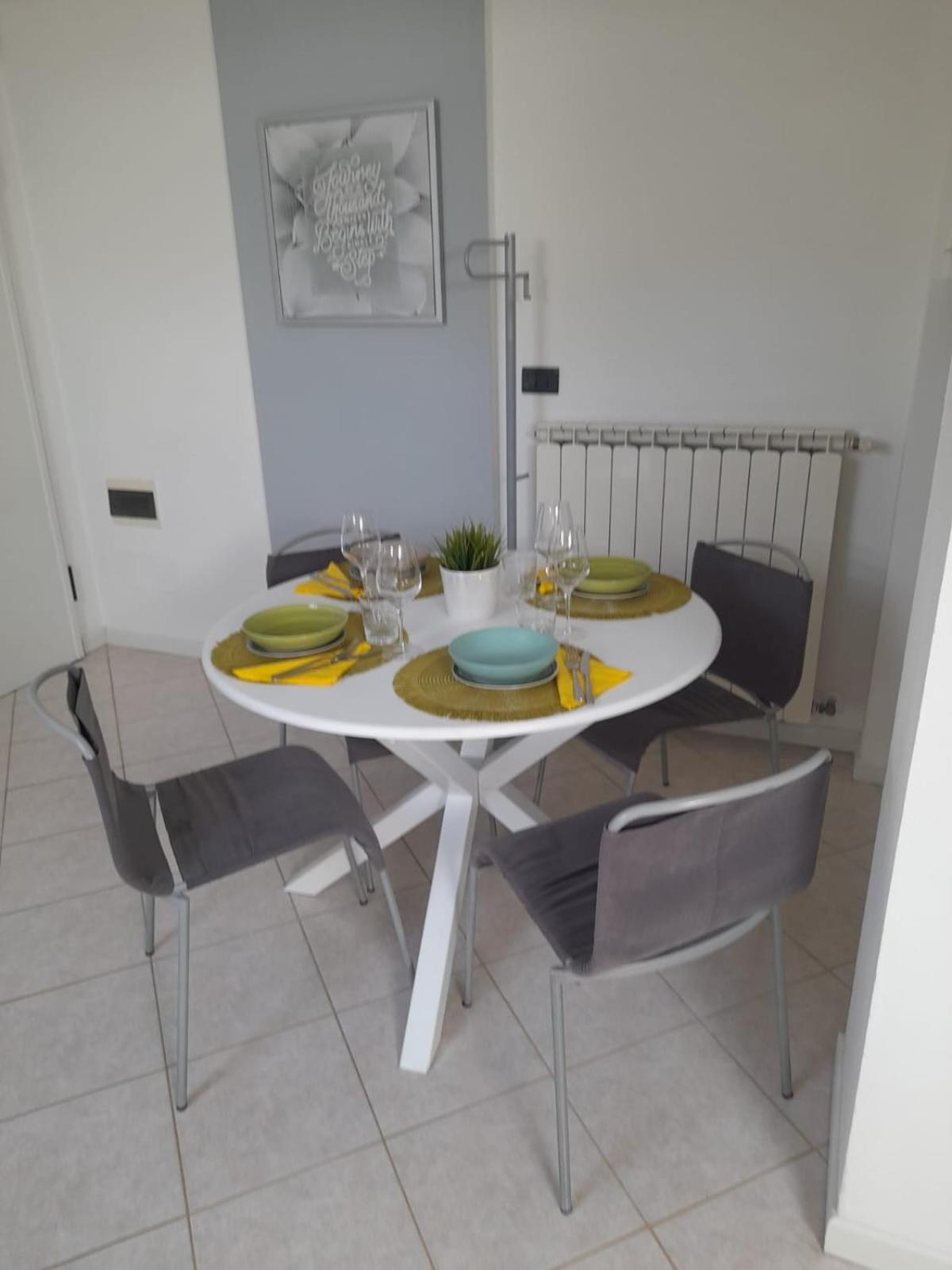 Mansarda Massimo Apartment Intra